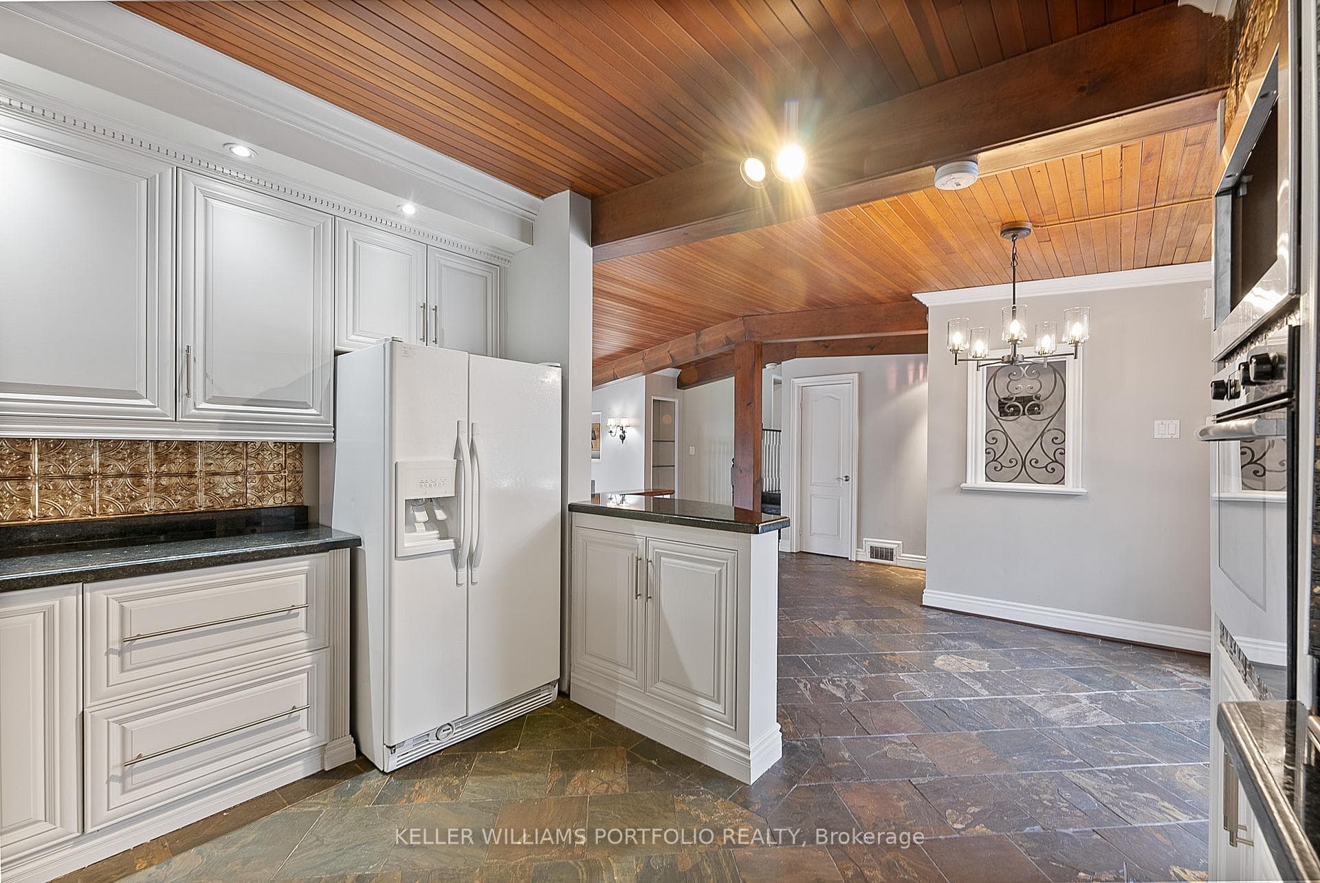 11 Acland Crescent photo 16