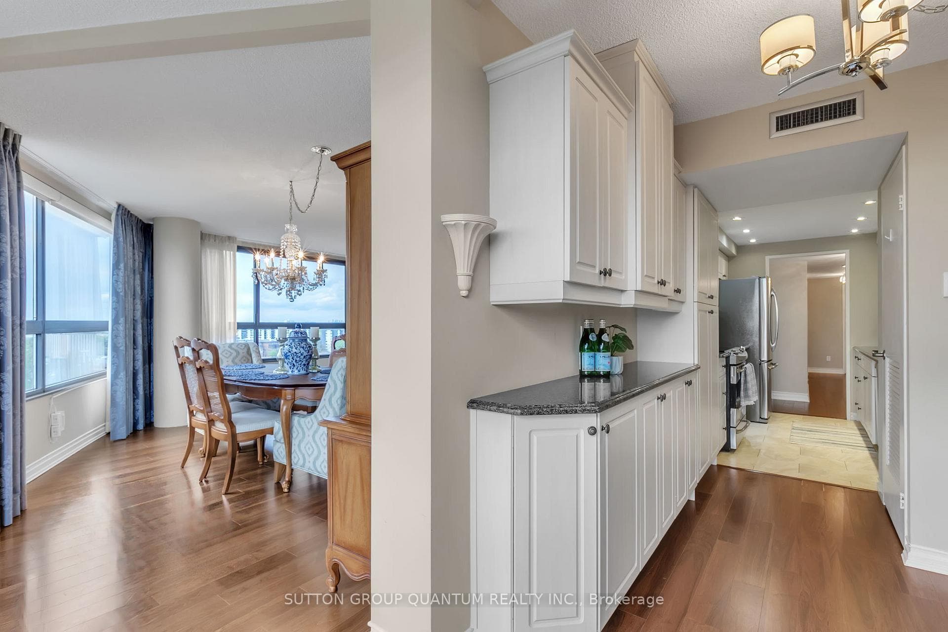 1300 Bloor Street Unit 1410 photo 7