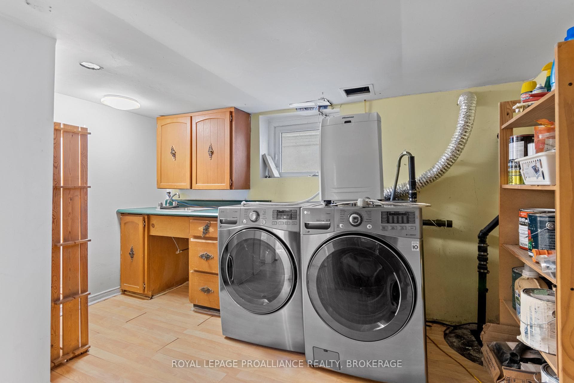 322 Collingwood Street photo 26