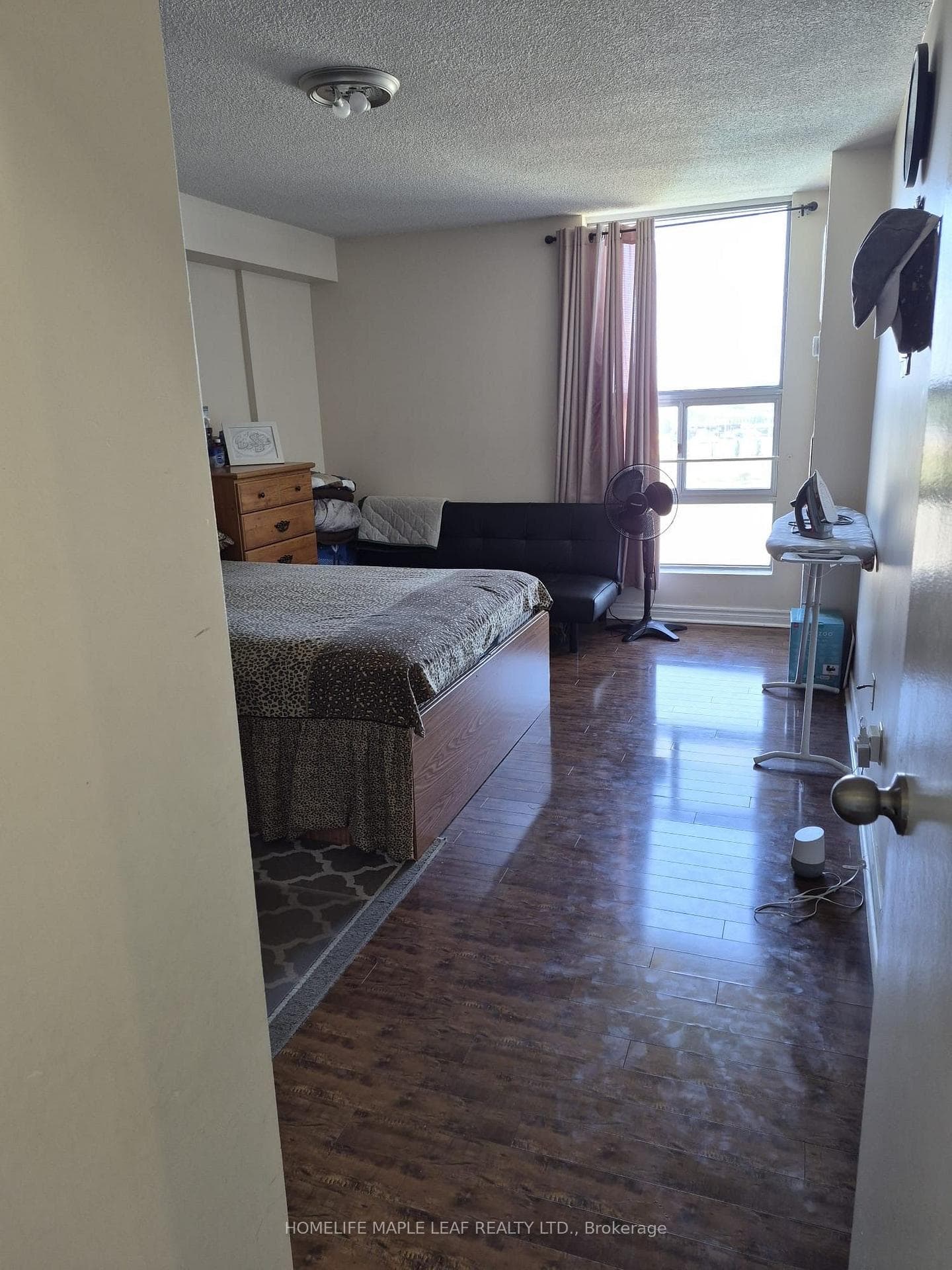 25 Kensington Road Unit 1502 photo 6