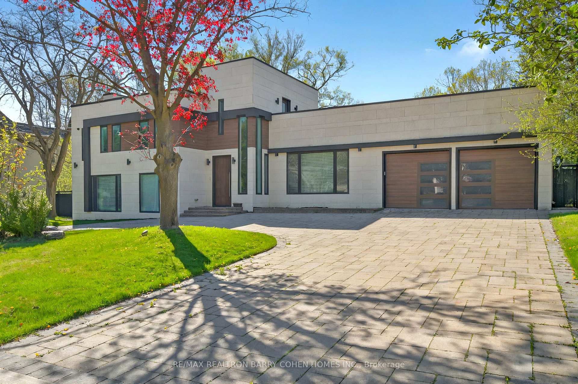 41 Suncrest Drive photo 1