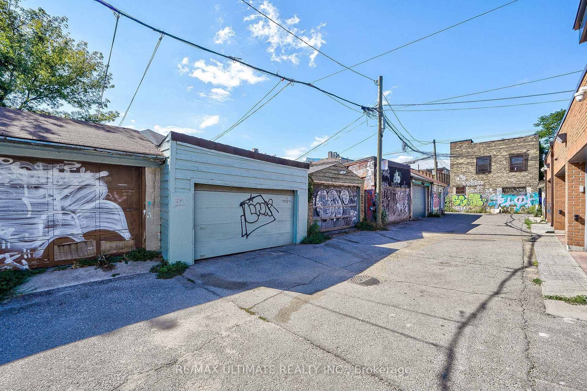 Garage in Laneway