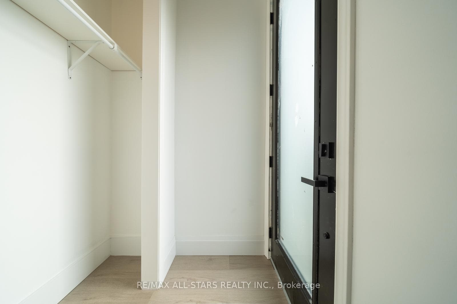 12991 Warden Avenue photo 9
