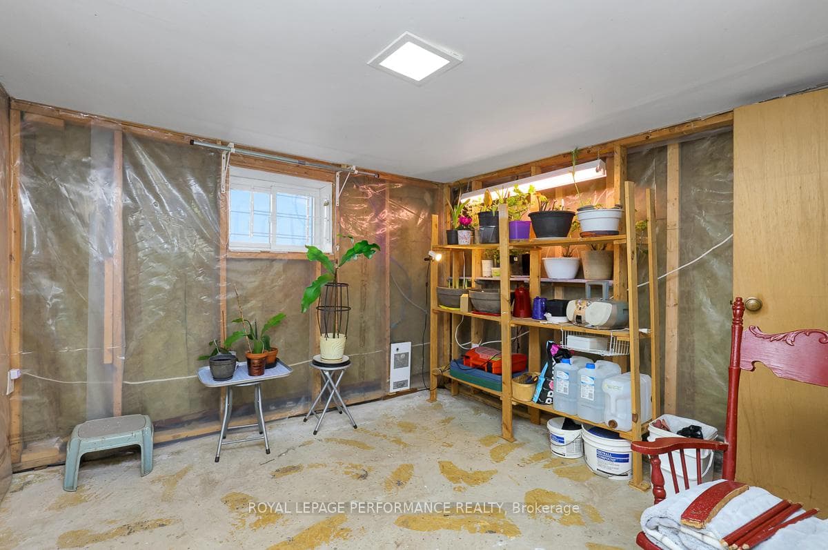 1141 North River Road photo 33