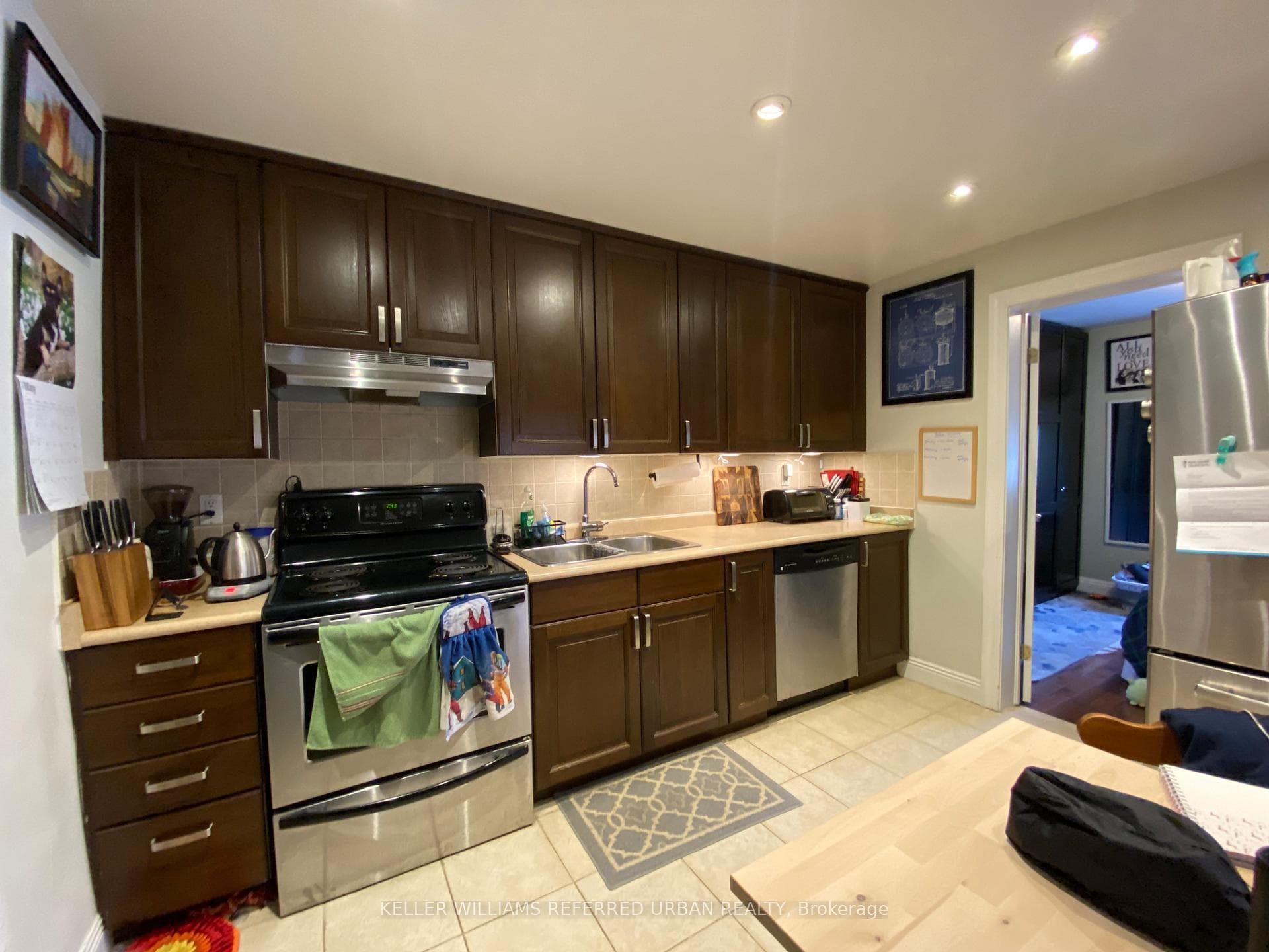 429 Ossington Avenue Unit Main photo 3