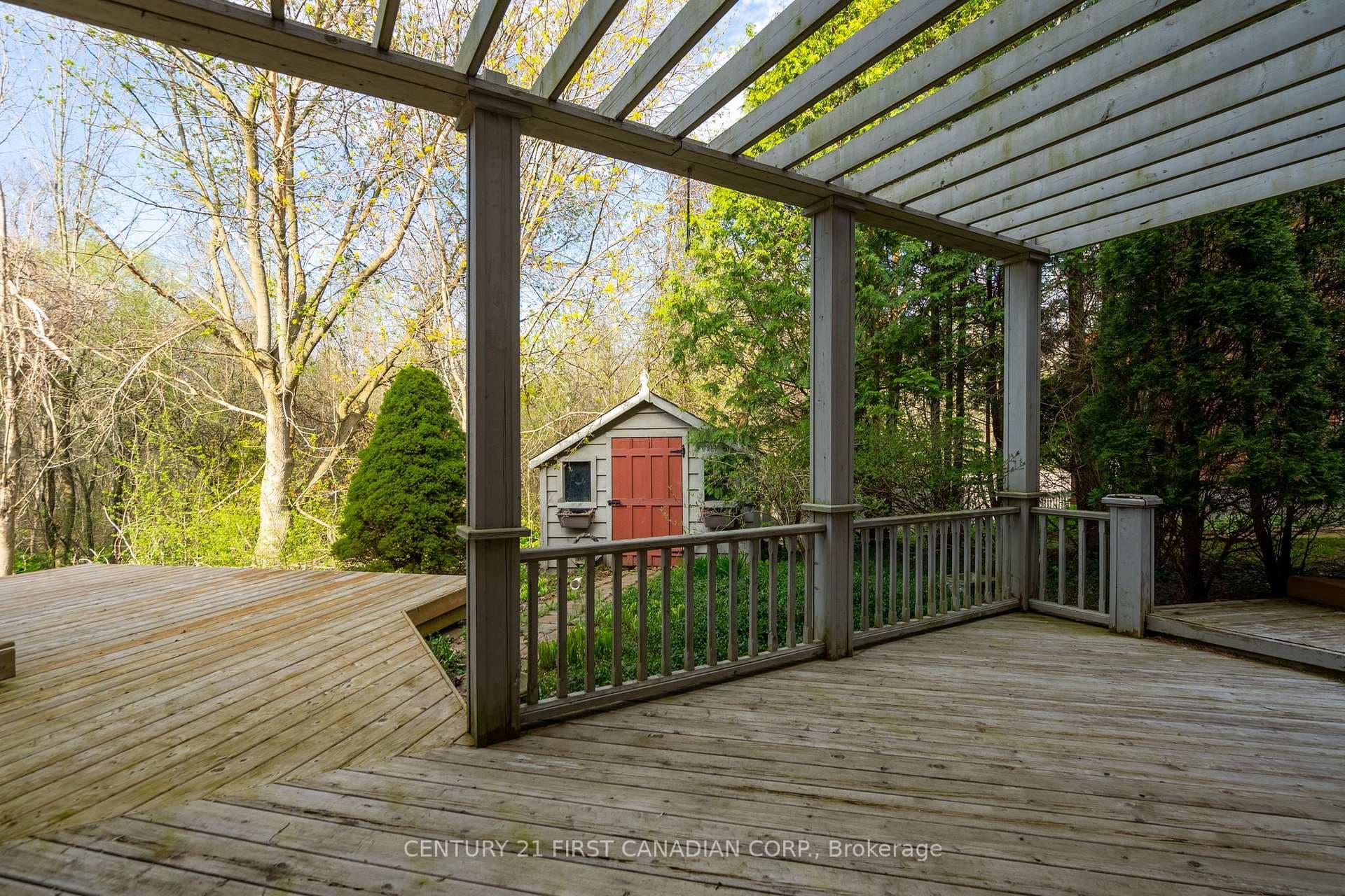 66 Valleyview Crescent photo 36