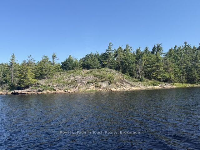 Building site on West side of Island