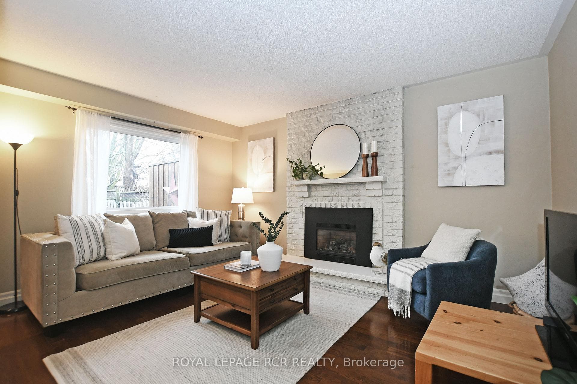 37 Stonehill Boulevard photo 13