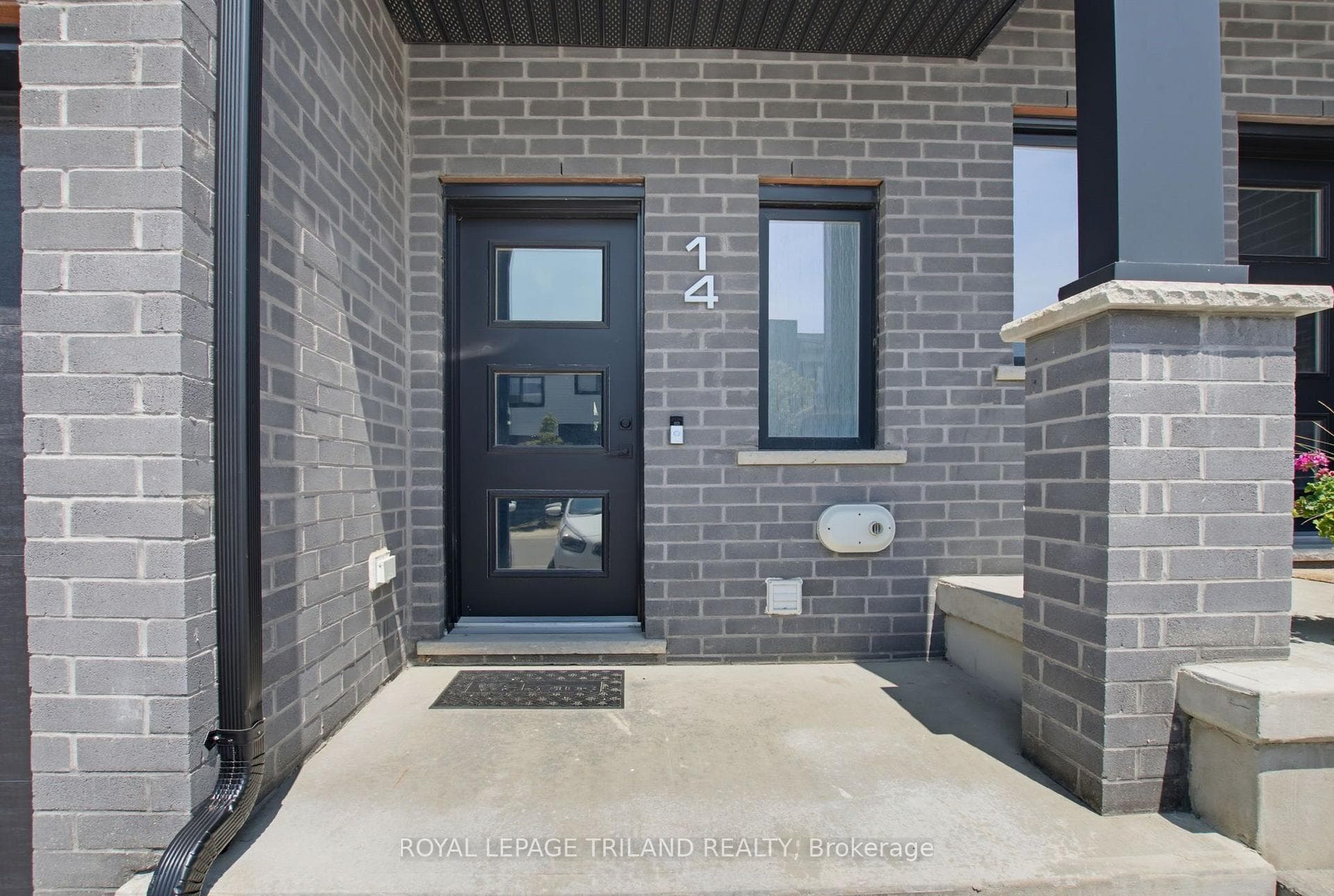 3557 Colonel Talbot Road Unit 14 photo 3