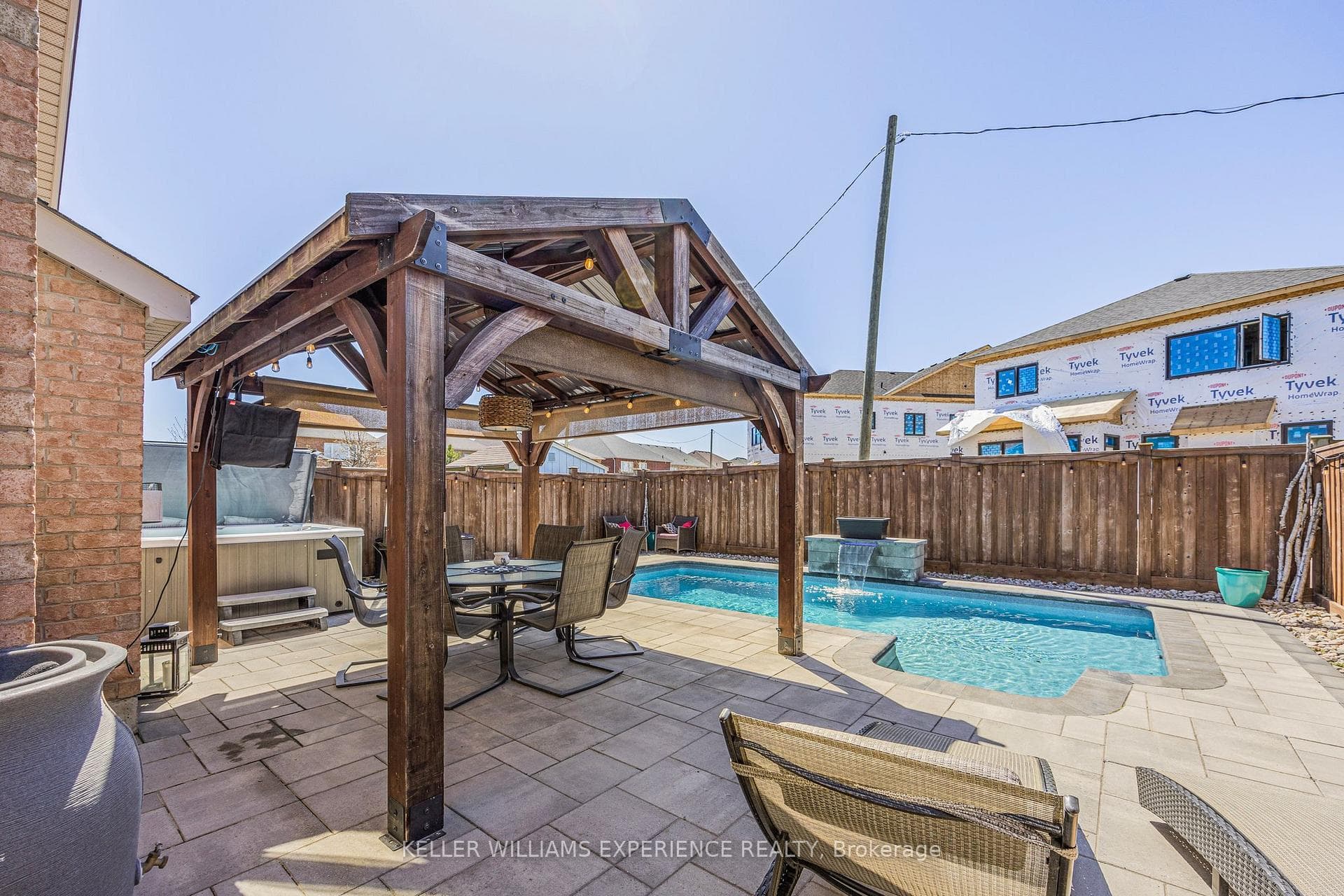 153 Meadowhawk Trail photo 30