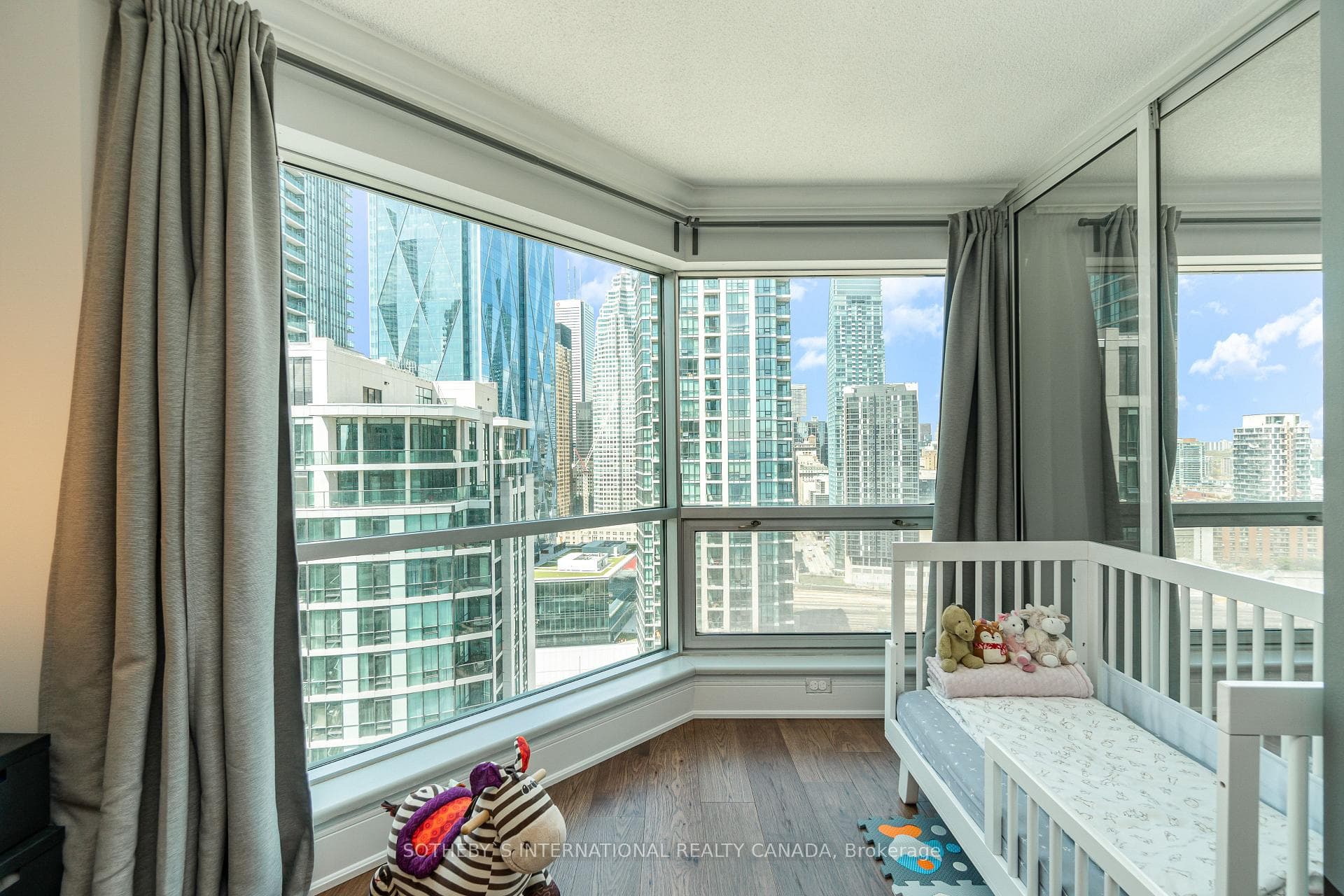 10 Yonge Street Unit 3106 photo 20