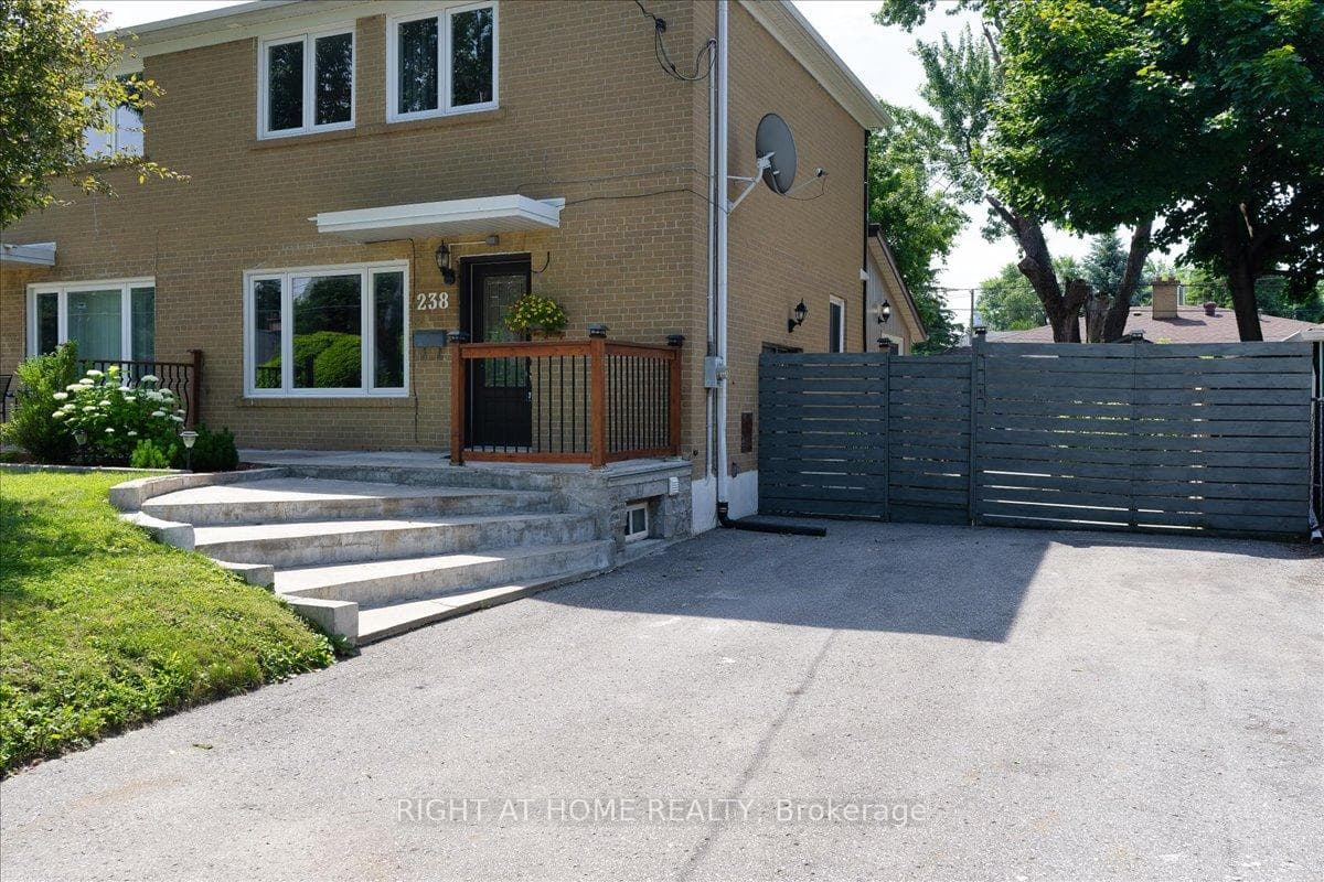238 Beechy Drive photo 3