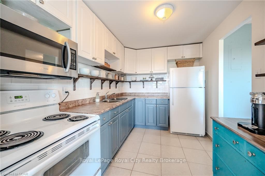 279 CHANDLER Drive Unit 608 photo 15