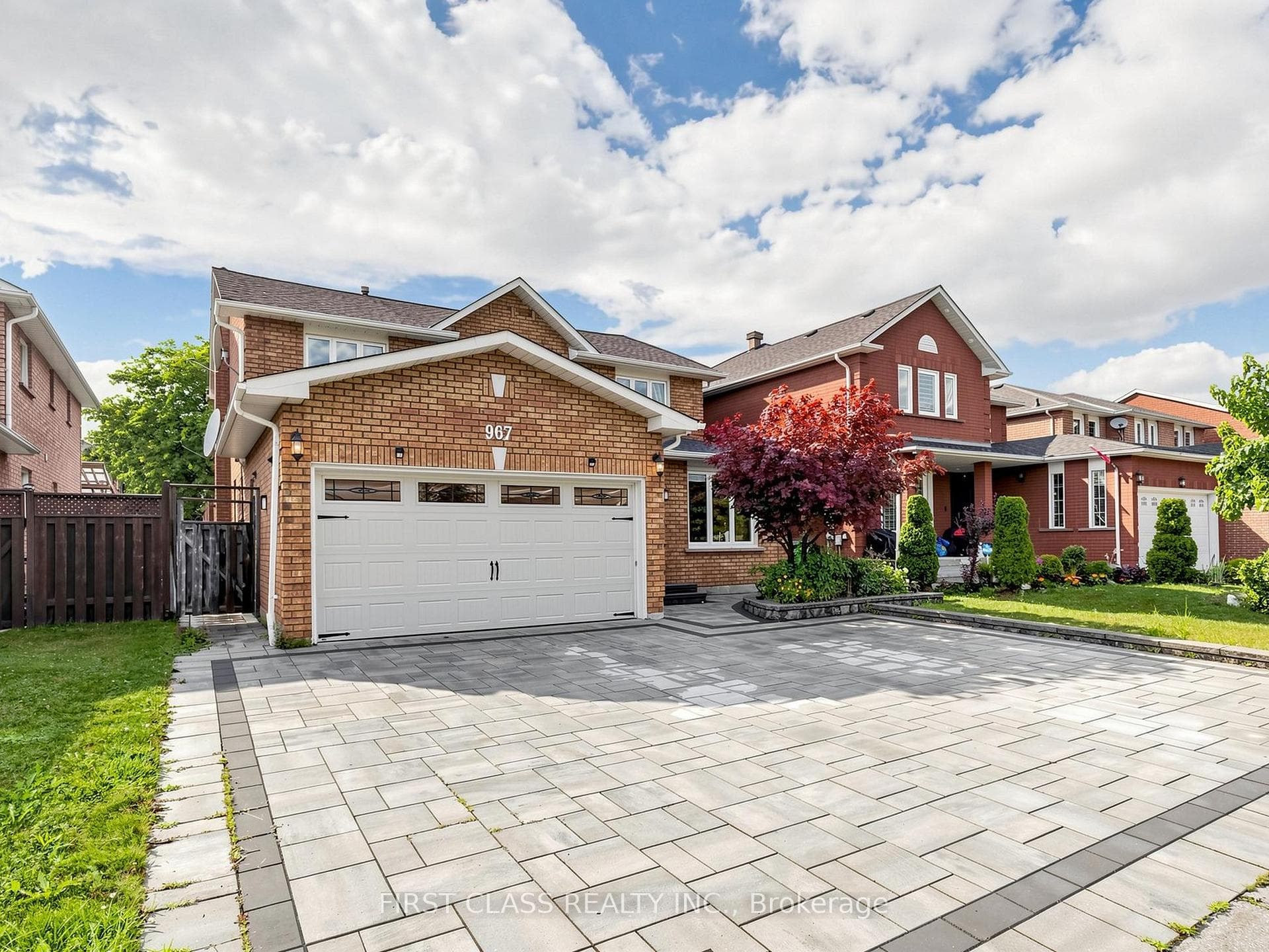 967 White Clover Way photo 1