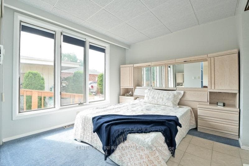 69 Beatrice Street Unit A photo 5