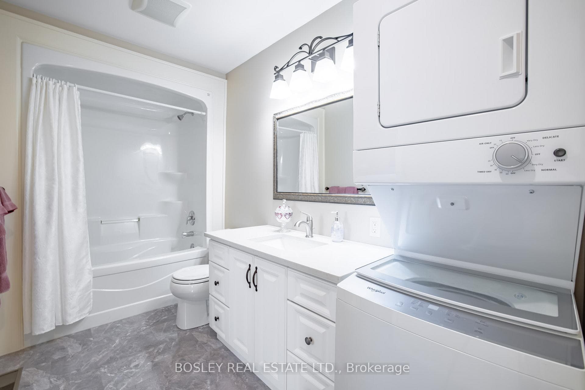 409 Niagara Street Unit 16 photo 22