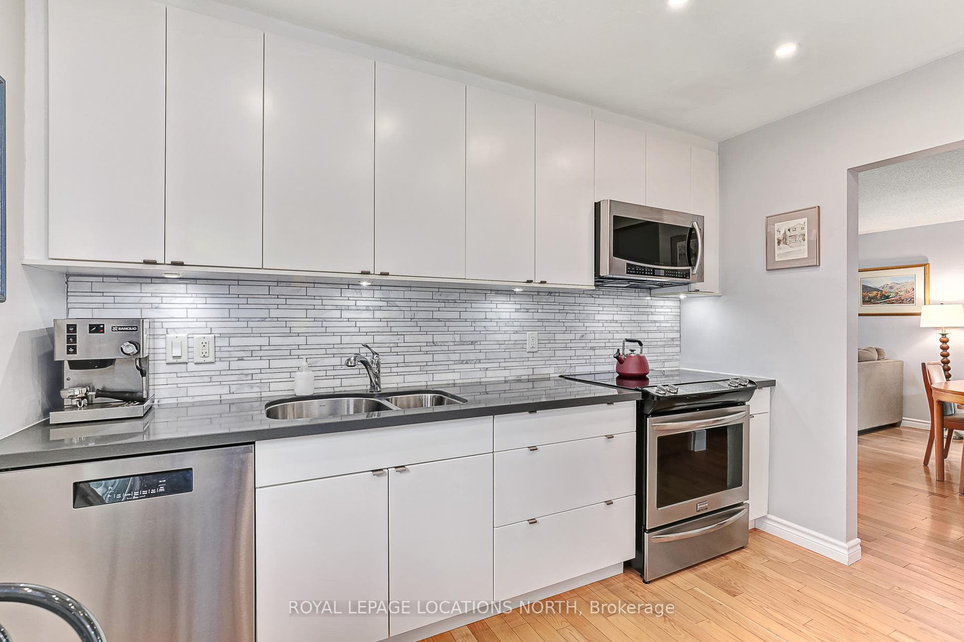 55 Dillon Drive photo 9