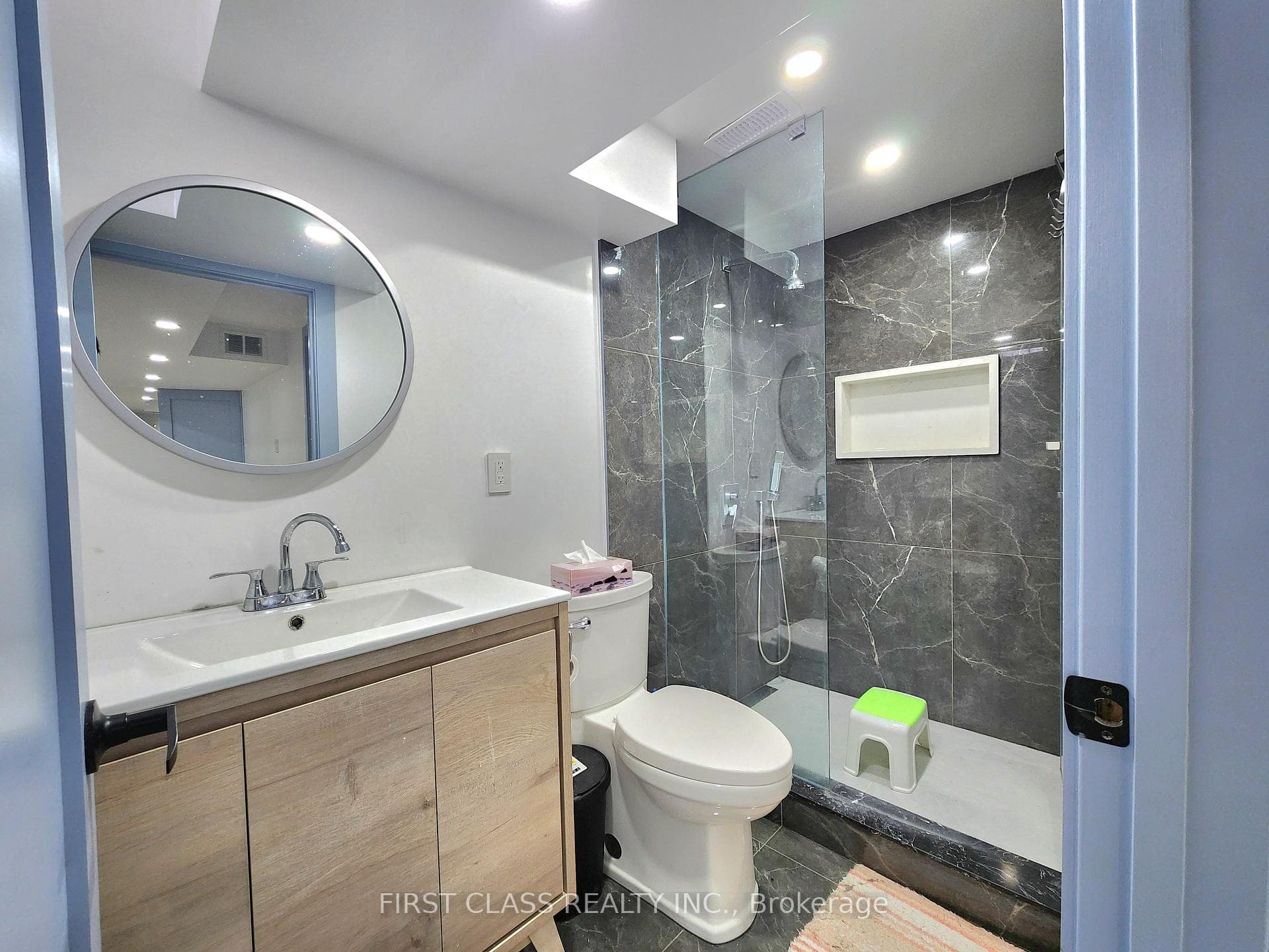 15 Strathmore Drive photo 26
