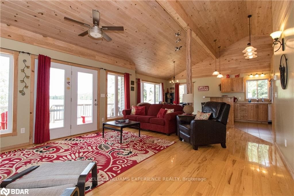 106 Johnston Road photo 7