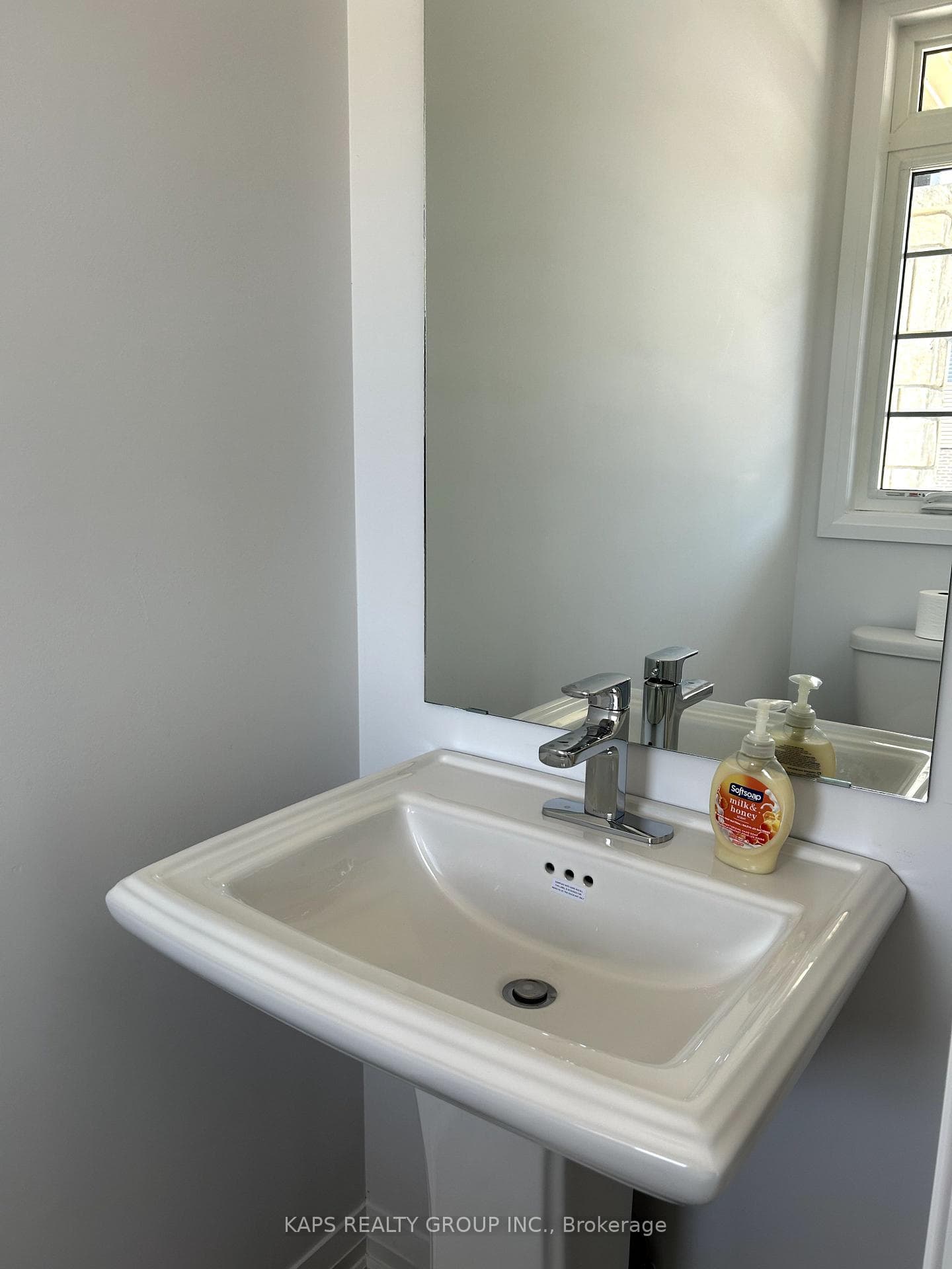 448 Blackburn Drive Unit 11 photo 17