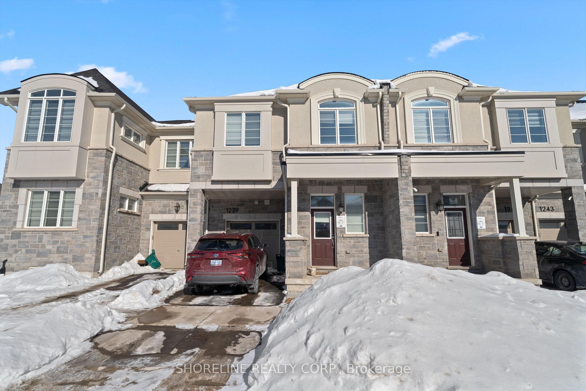 1239 Ferguson Drive photo 1