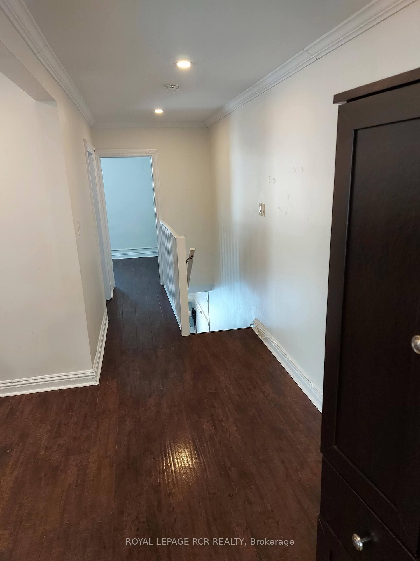 124 Poplar Avenue Unit Upper photo 2