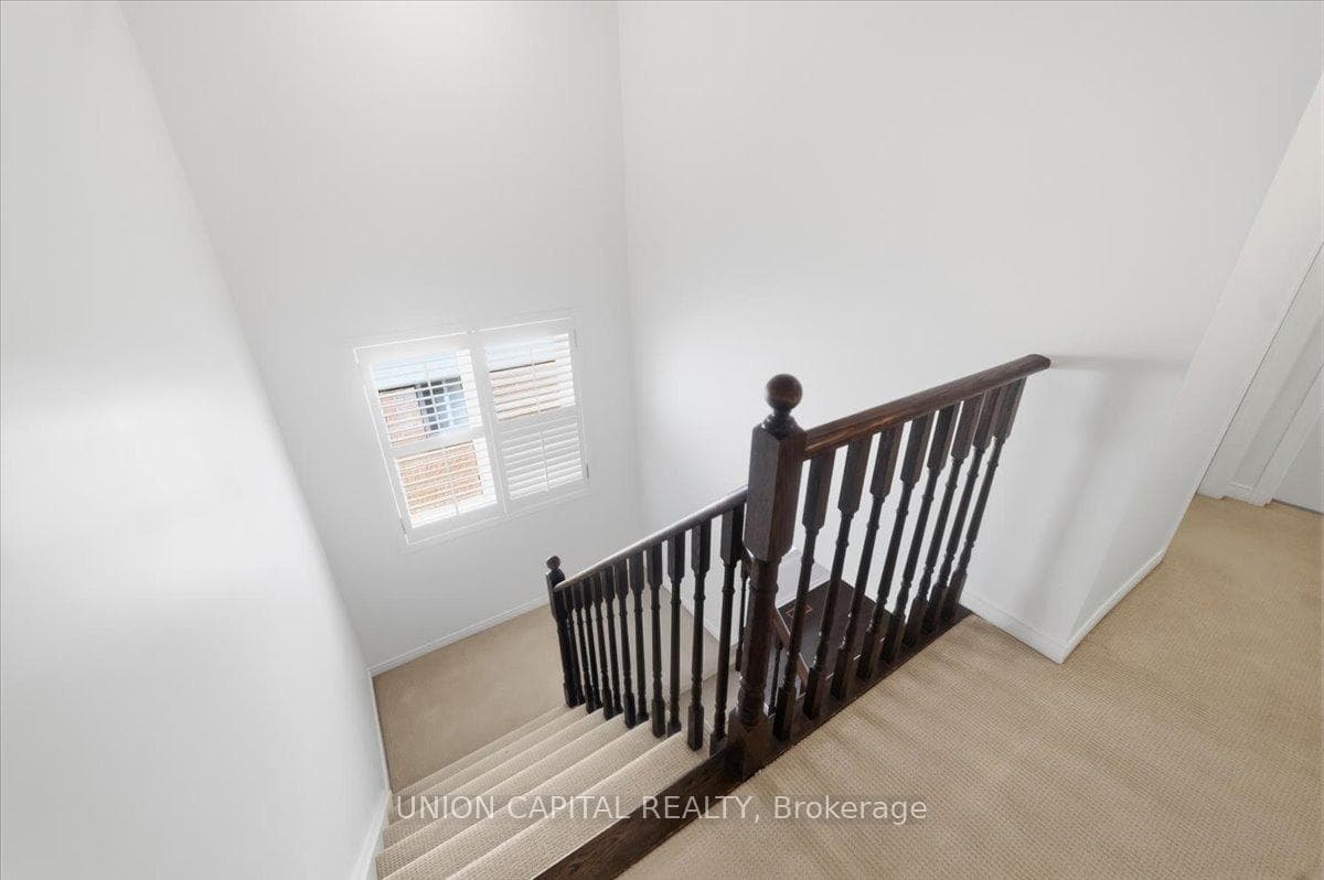 27 Ken Laushway Avenue photo 35