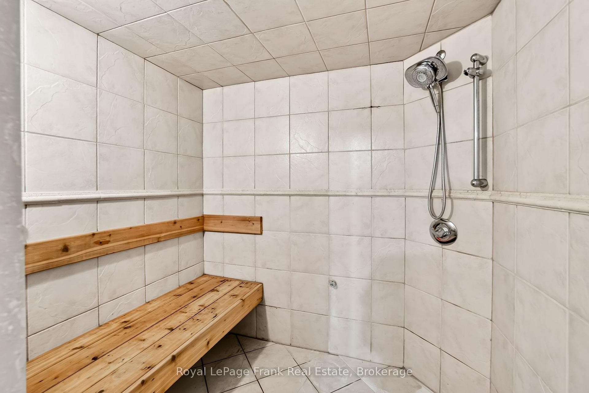 150 Dadson Drive photo 42