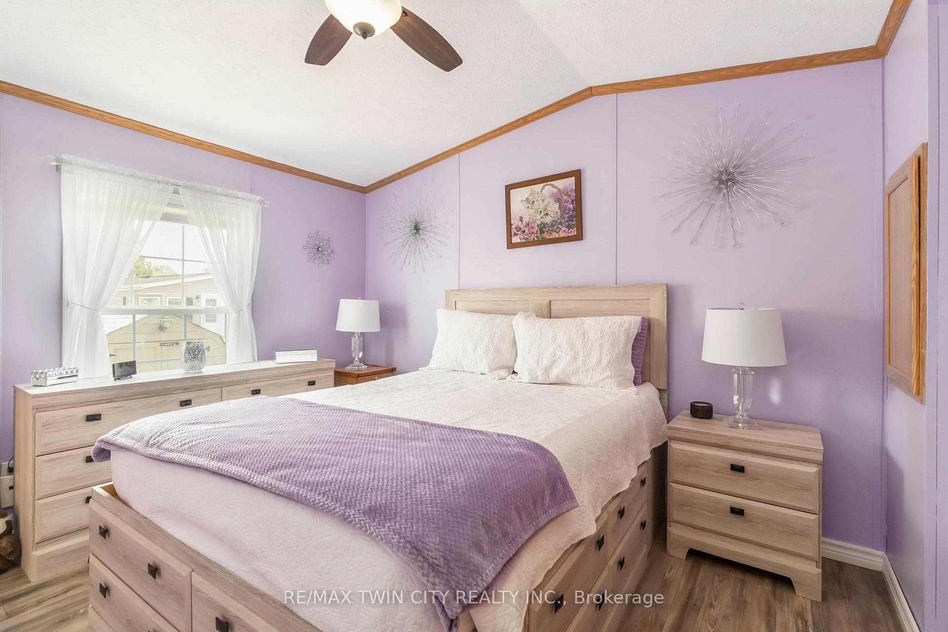 27 Elm Street photo 14