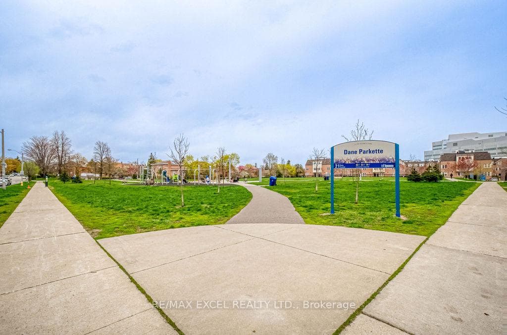 3091 Dufferin Street Unit 639 photo 34