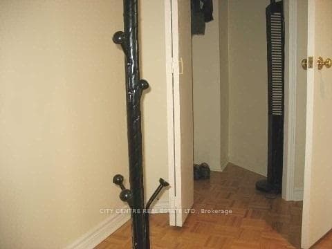 3695 Kaneff Crescent Unit Ph6 photo 6