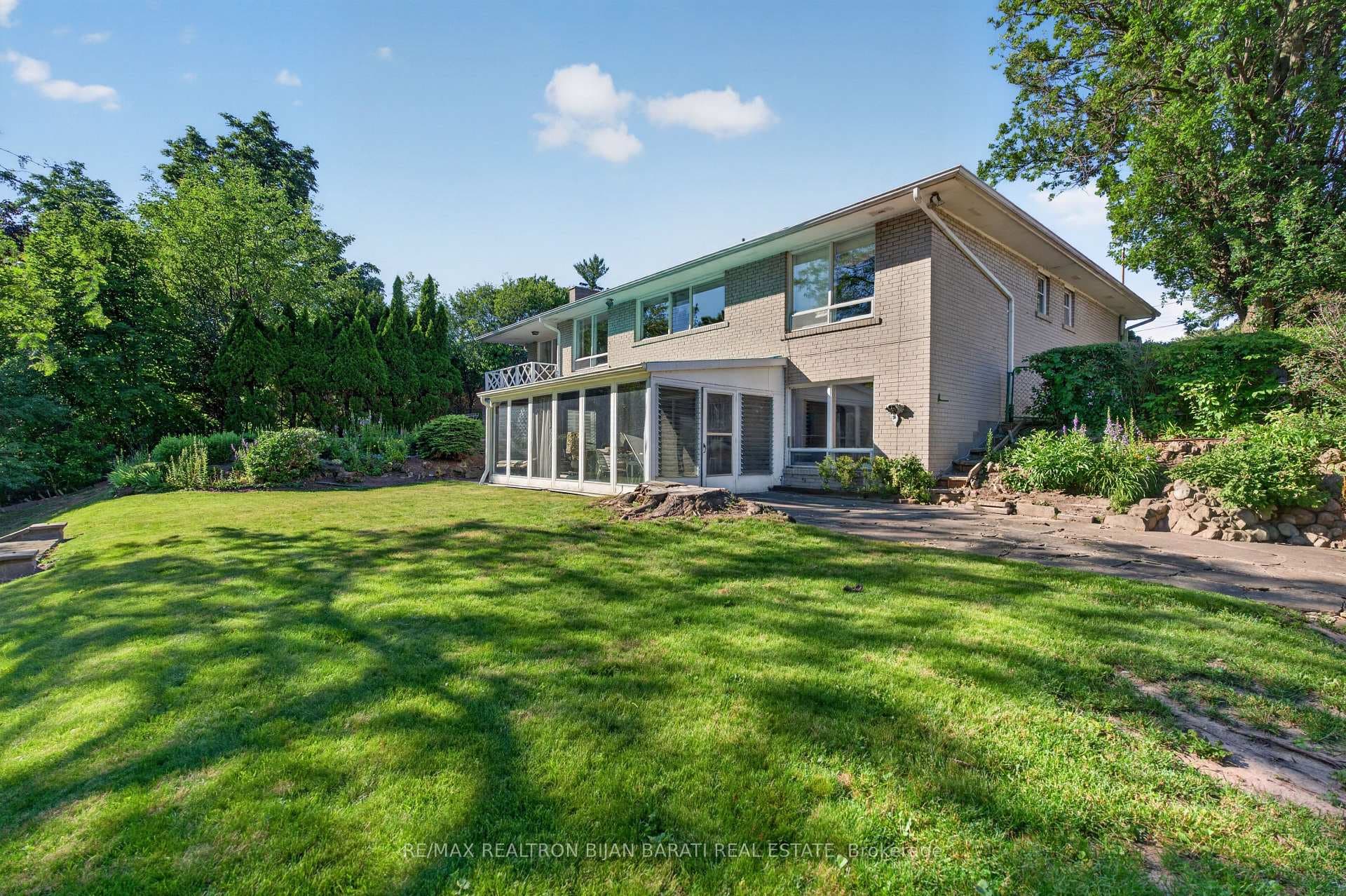 14 Heathview Avenue photo 4