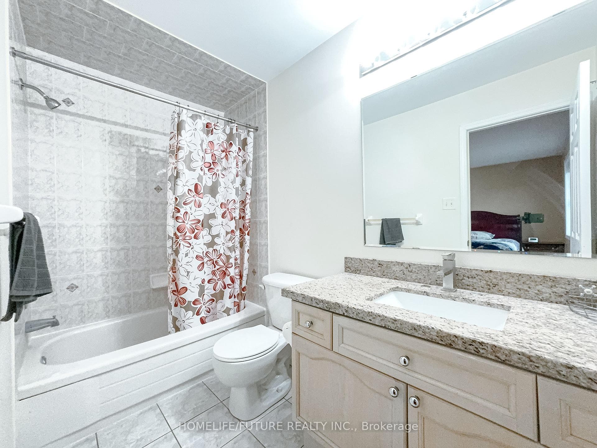 75 Gas Lamp Lane photo 26