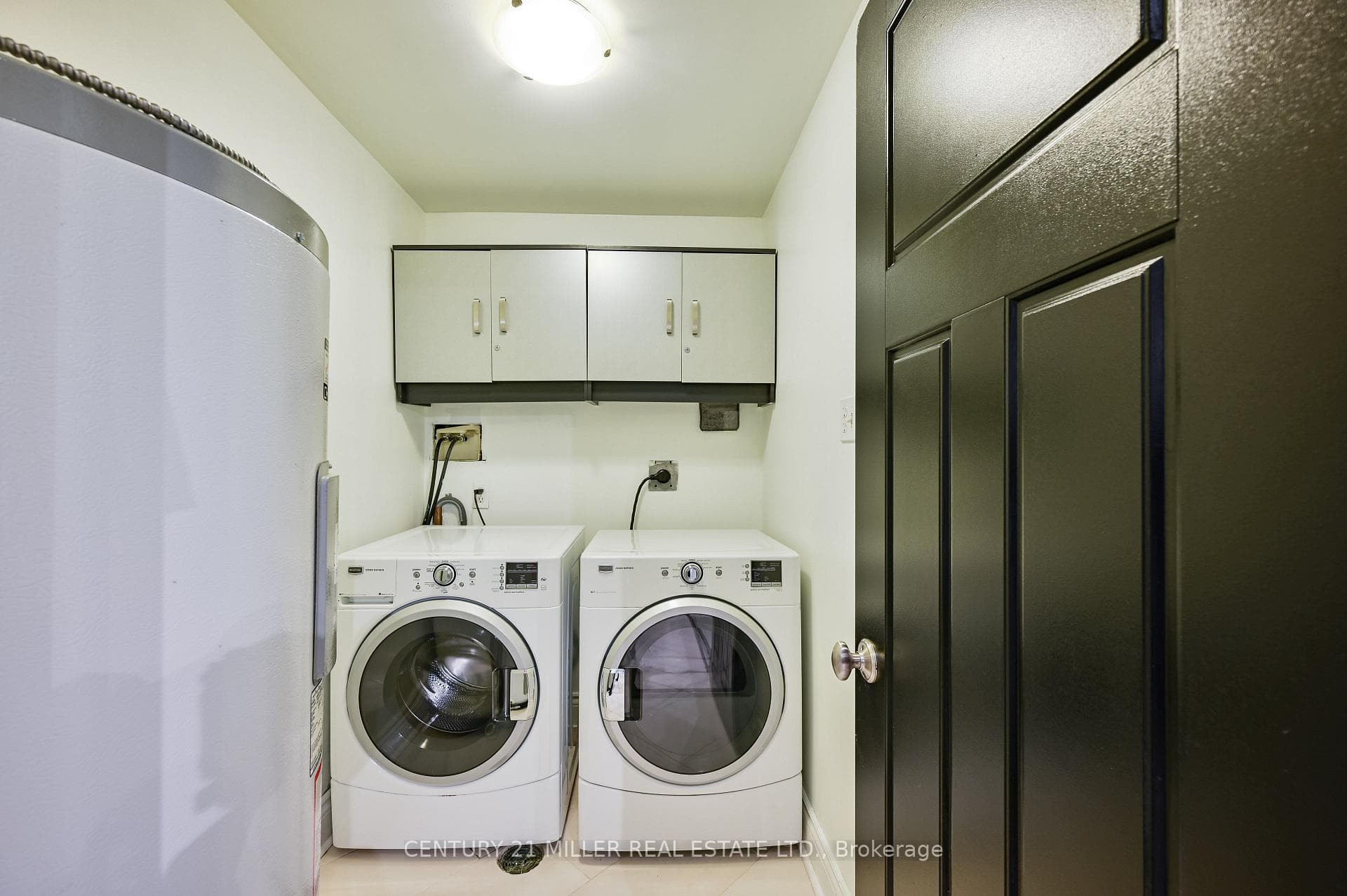 151 Robinson Street Unit 205 photo 22