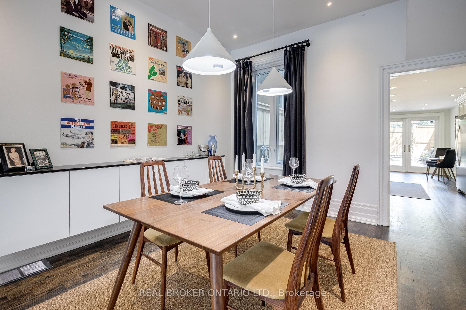 344 Wellesley Street photo 7