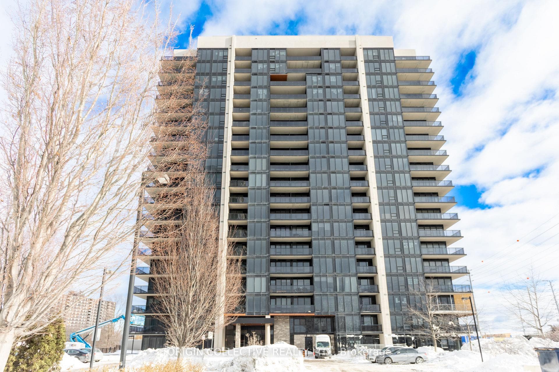 1035 Southdown Road Unit 605 photo 1