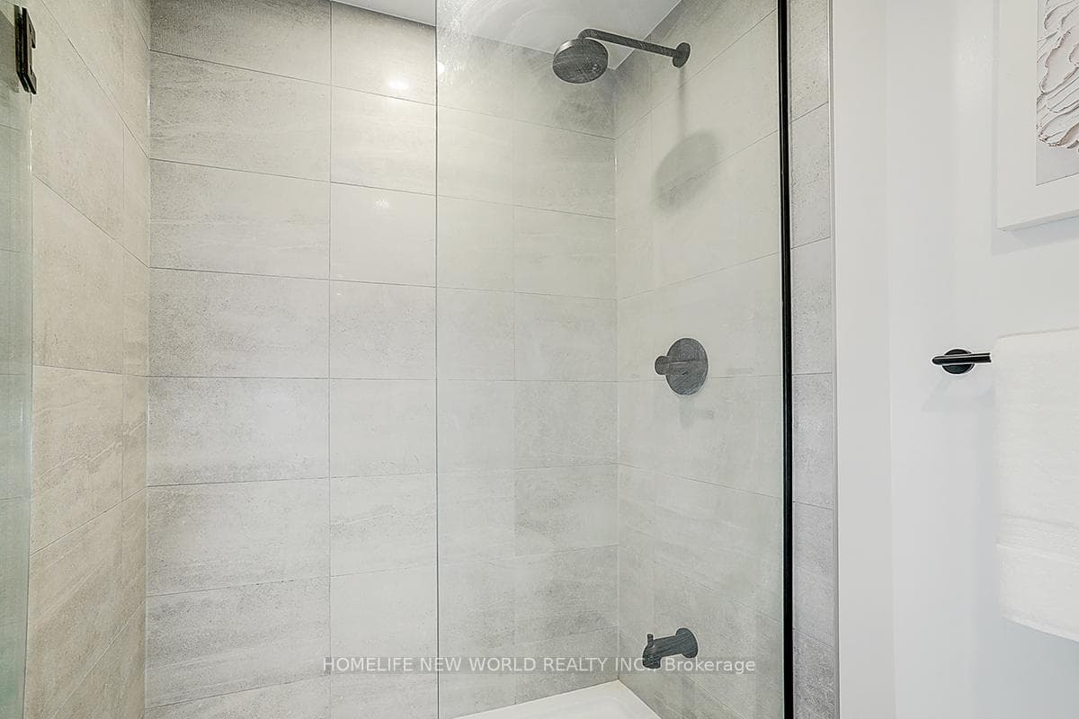 108 Peter Street Unit 3706 photo 43