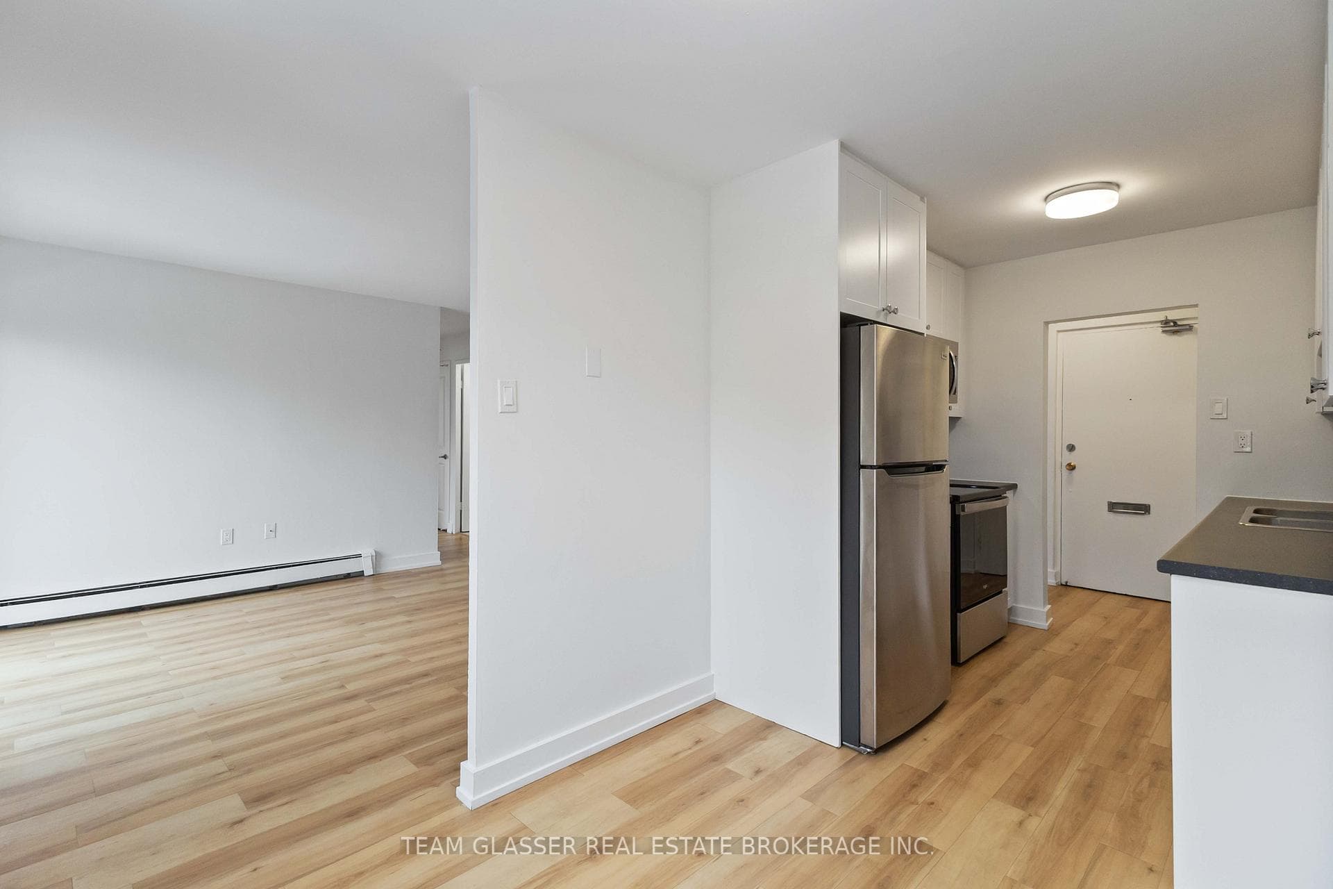 540 Proudfoot Lane Unit 401 photo 10