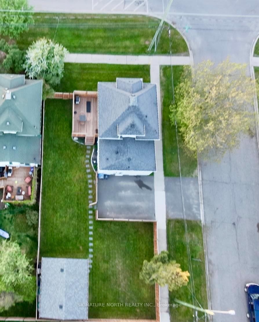 547 Court Street N photo 45