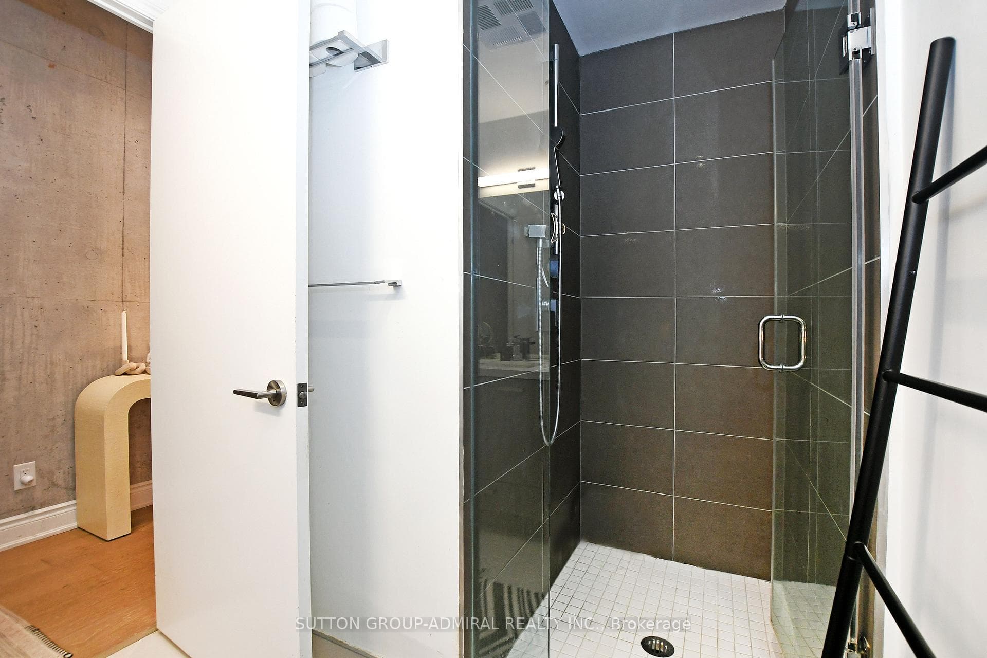 608 Richmond Street Unit 208 photo 21