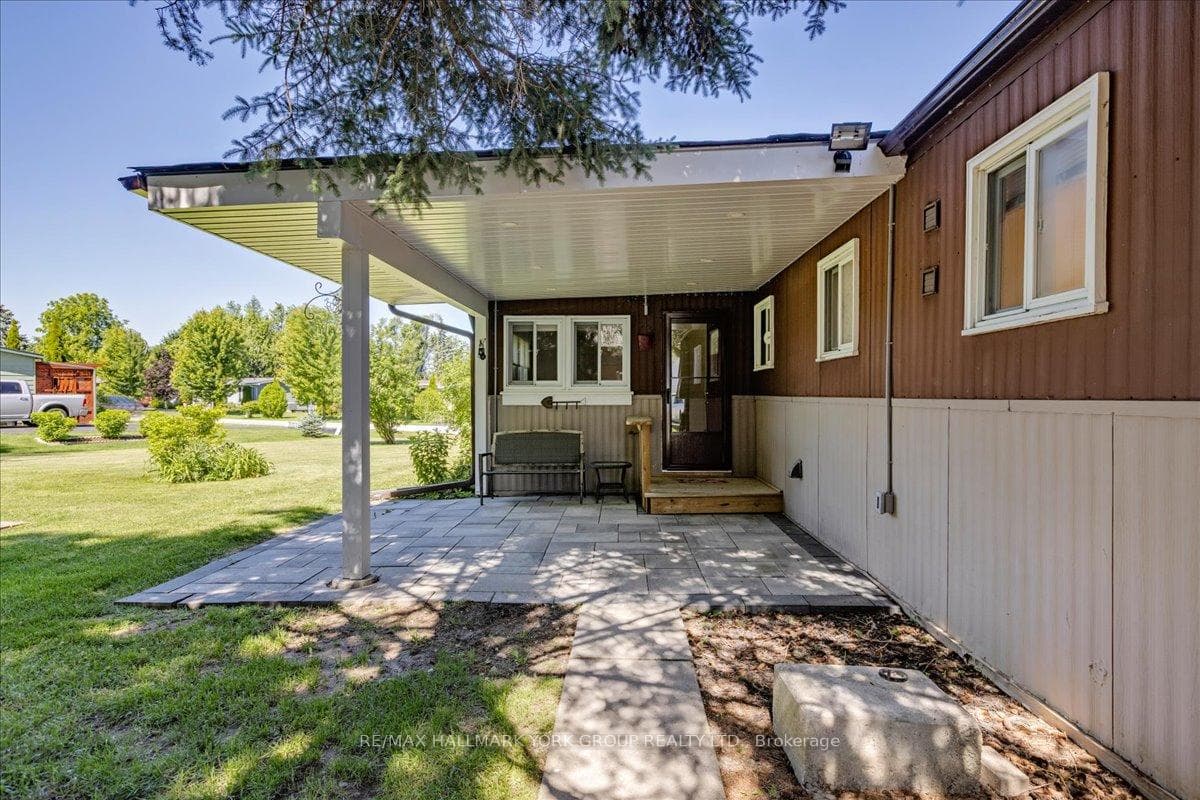 120 Roxanna Drive photo 21