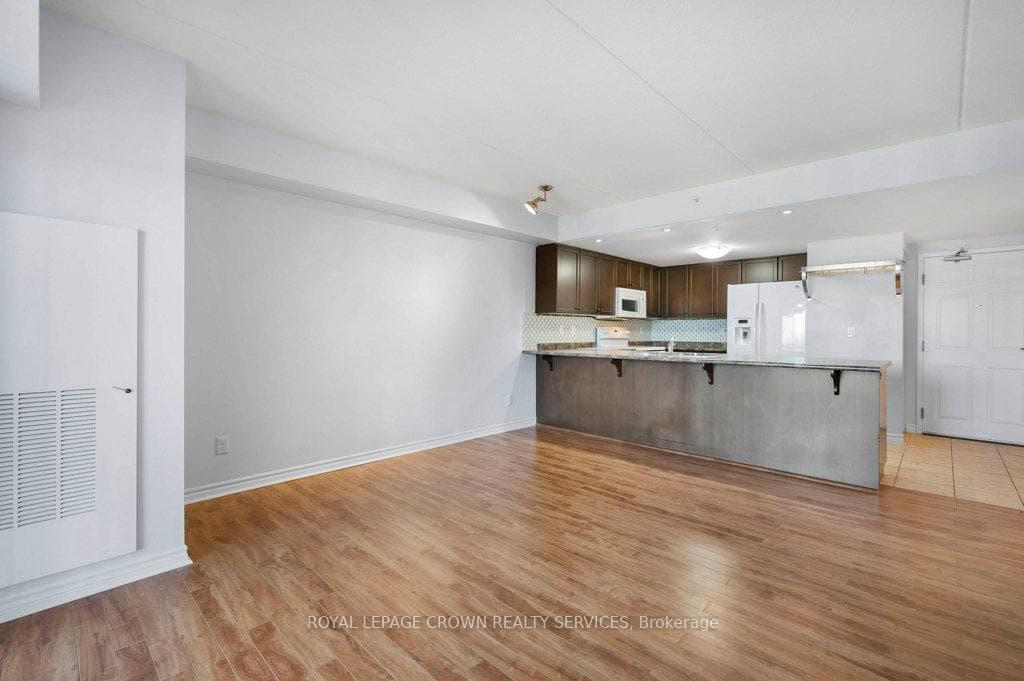 505 Margaret Street Unit 311 photo 18
