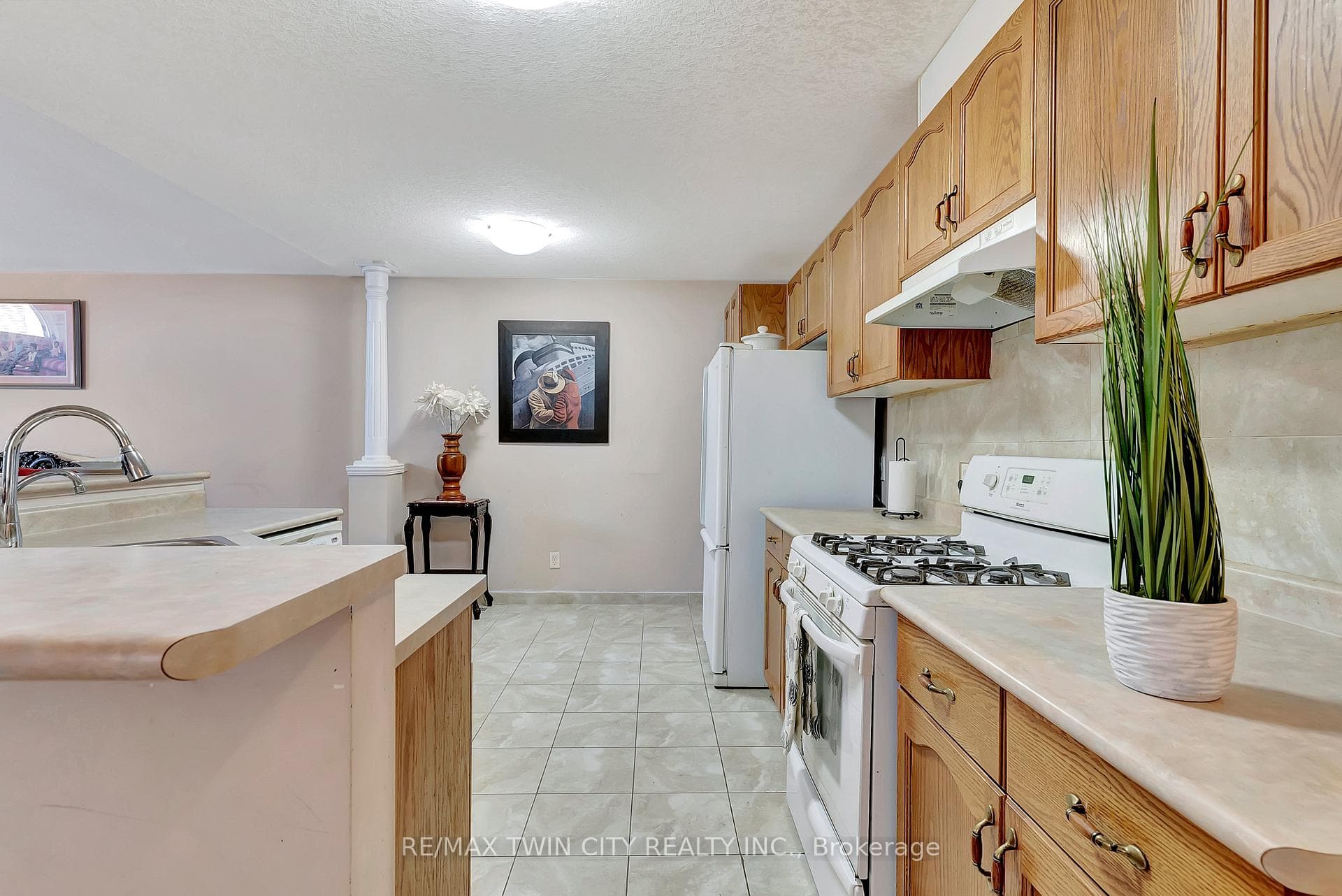 461 Columbia Street Unit 18 photo 9