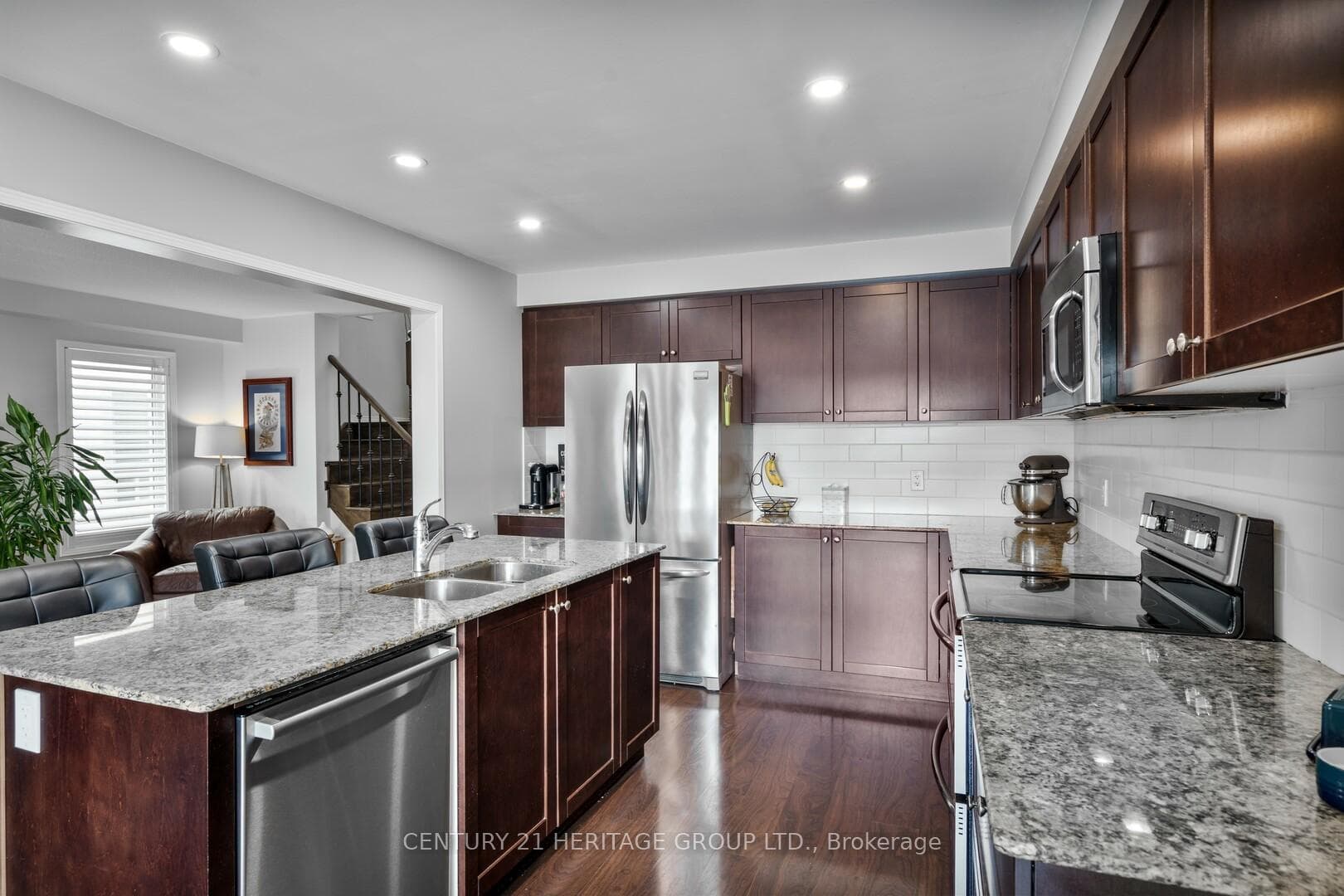 107 Rutherford Road photo 9
