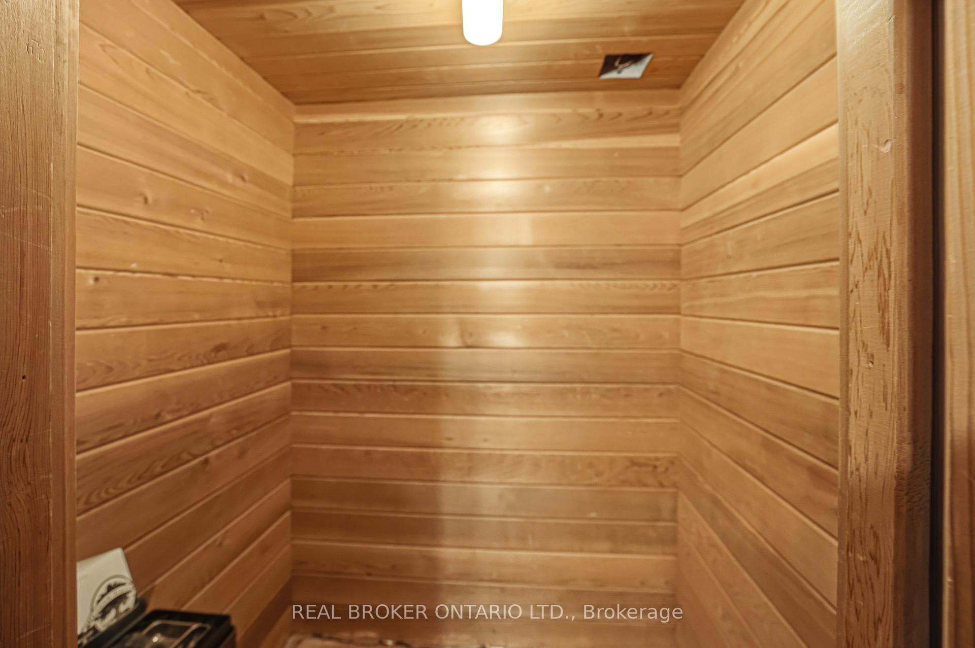 SAUNA ROOM