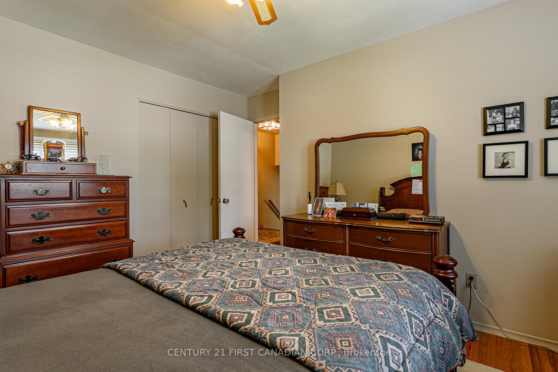 219 Stanley Street photo 24