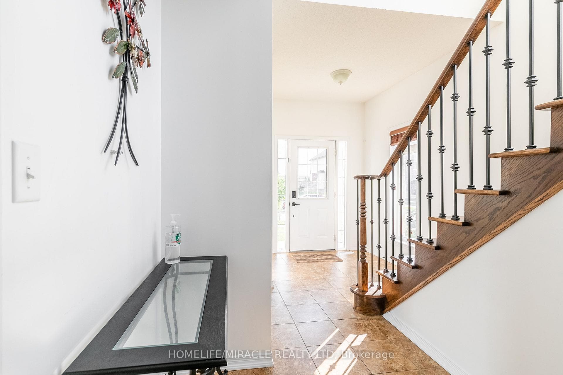 51 Palacebeach Trail photo 8