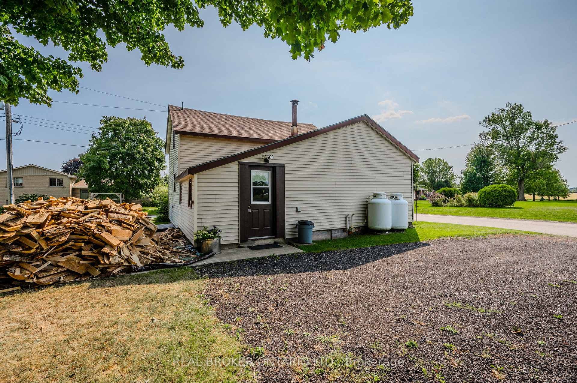 2021 William Street photo 27