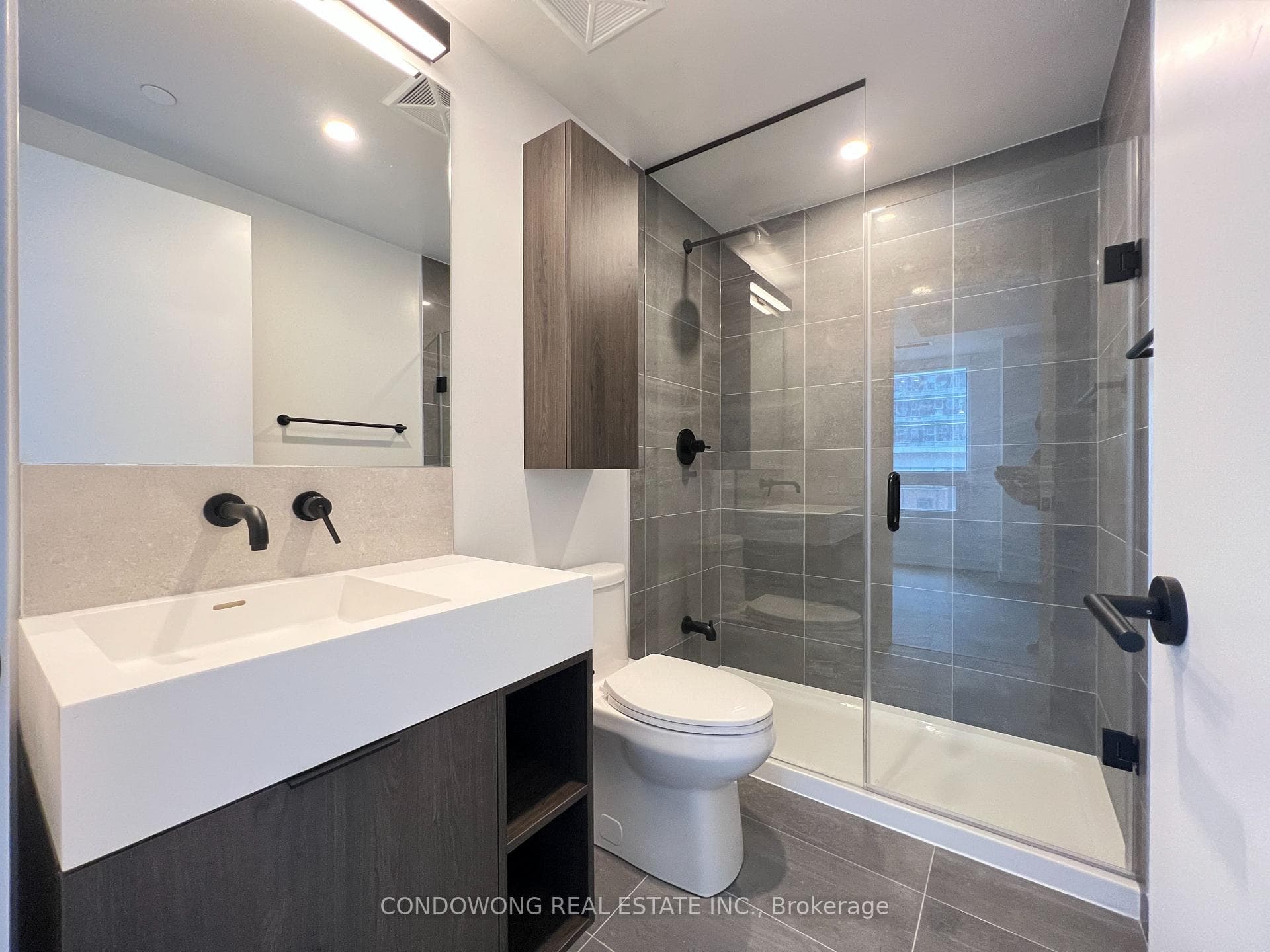 108 Peter Street Unit 625 photo 10