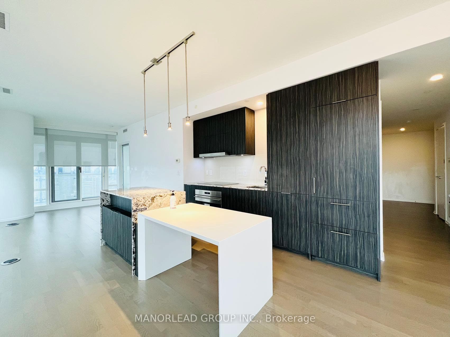 1 Bloor Street Unit 5104 photo 2
